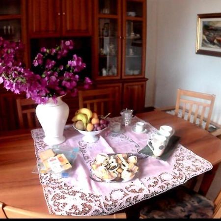 לינה וארוחת בוקר אורי Casa Andreana מראה חיצוני תמונה